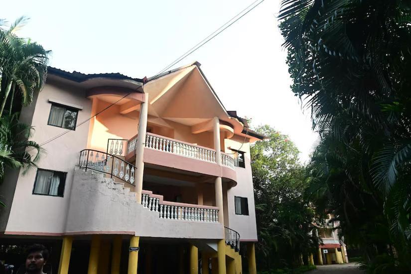 Aayush Resort Panvel Exterior photo