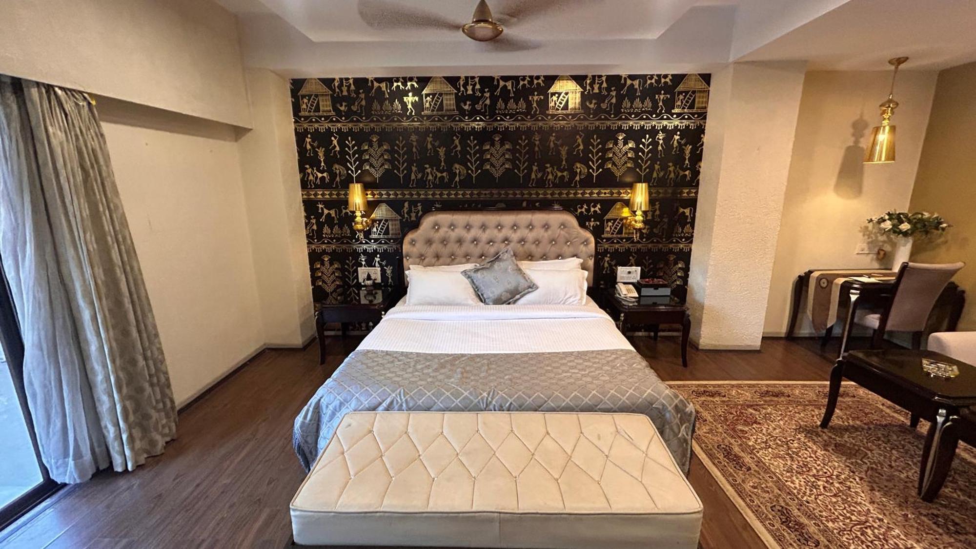 Aayush Resort Panvel Exterior photo