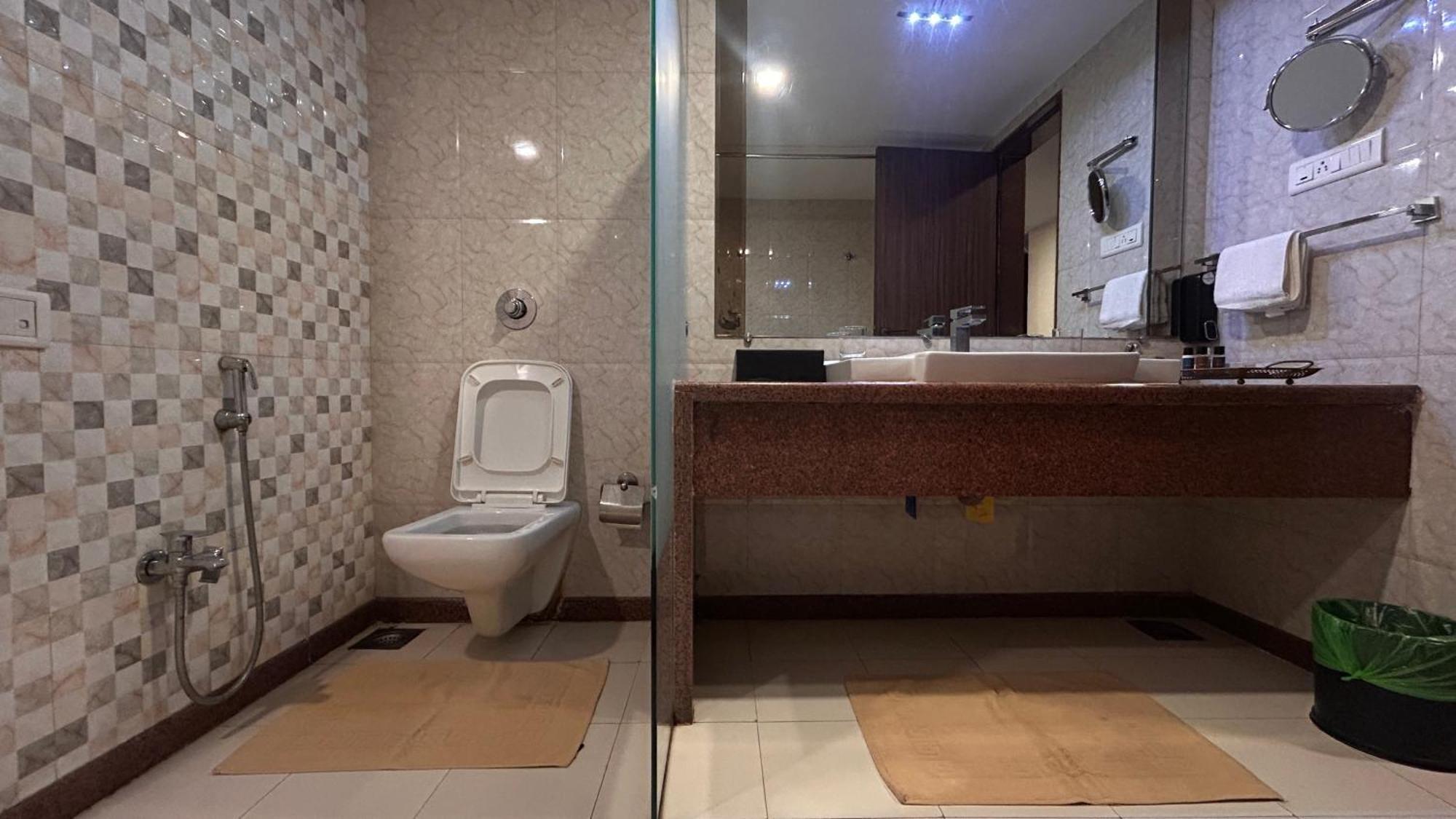 Aayush Resort Panvel Exterior photo