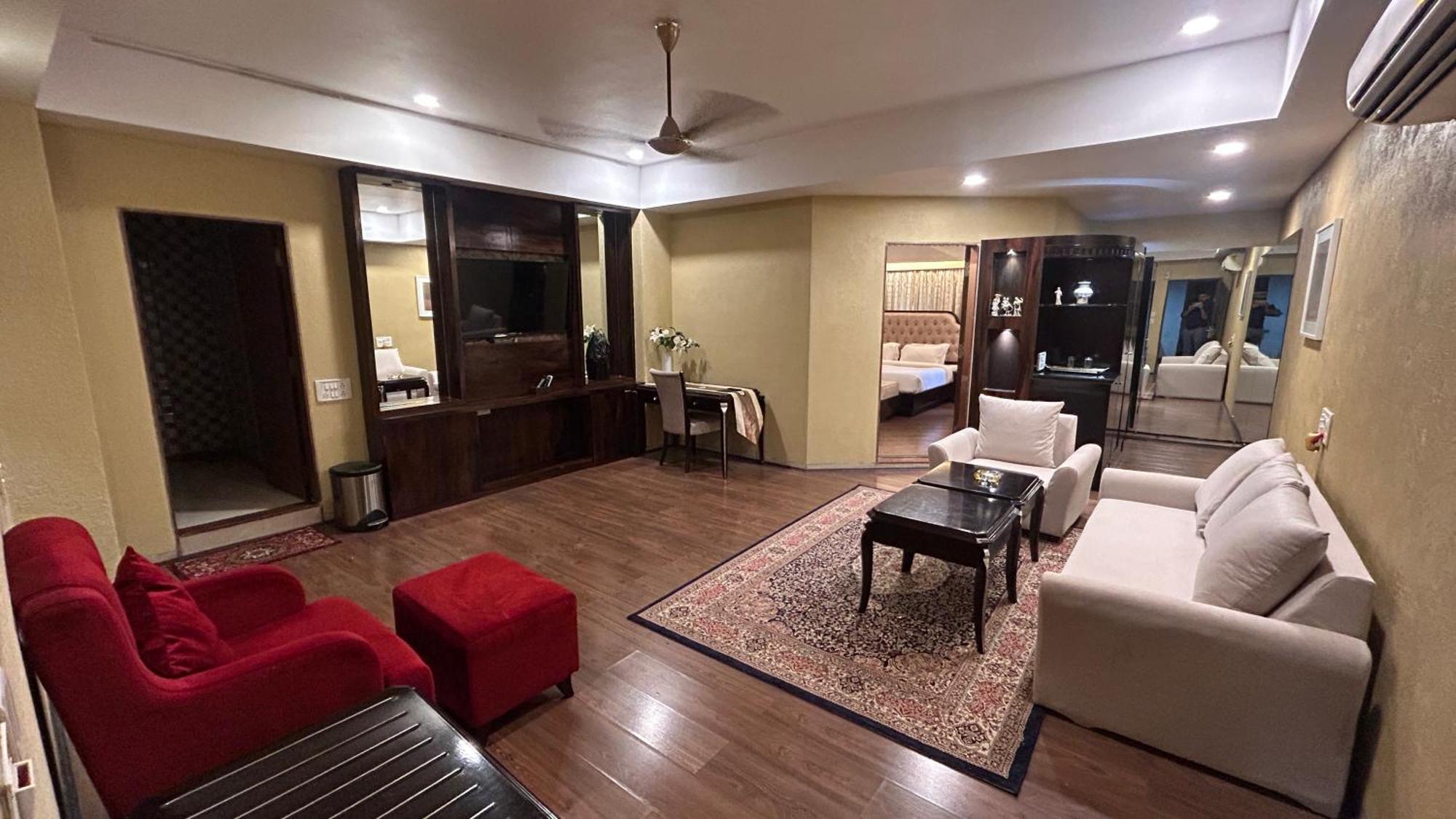 Aayush Resort Panvel Exterior photo